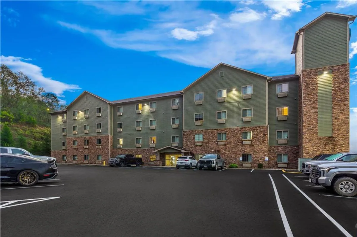 Hotel Roofing in Chico, CA Hotel Roofing in Chico, CA